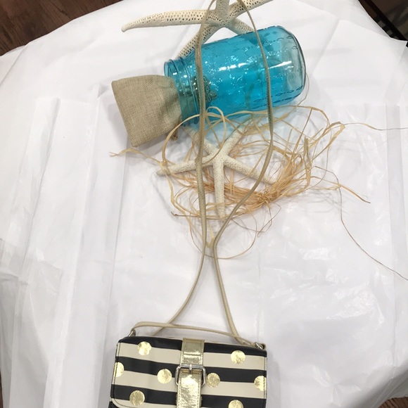 KIDS PURSE w black/beige stripes w gold dots & golden strap. Cute for holiday 💋 - Picture 6 of 8